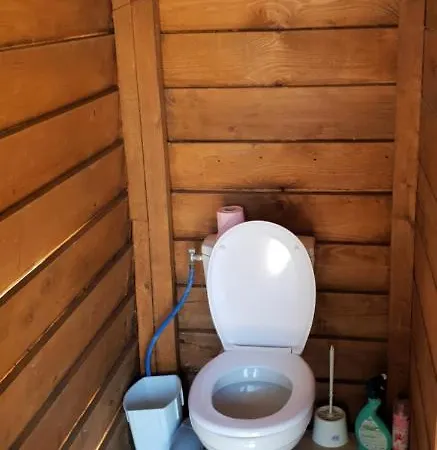 Camping Cote Caravane Front De *