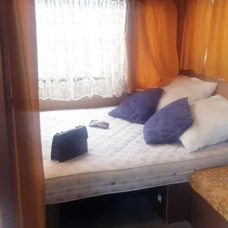 Camping Coté Caravane *